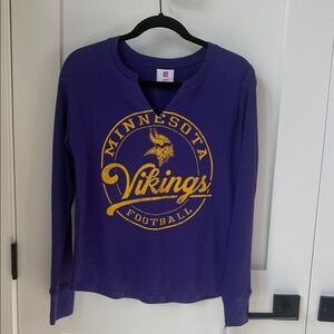 BNWT Minnesota Vikings Purple Long Sleeve Shirt